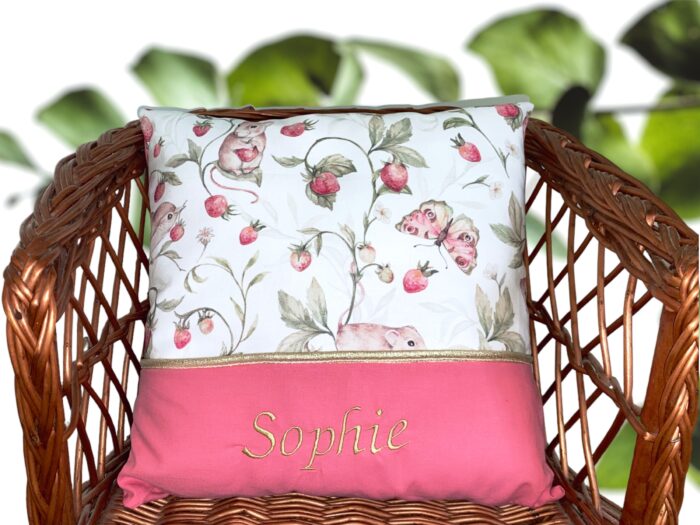 Coussin personnalisé prénom ou message, déhoussable, Animaux Fraises