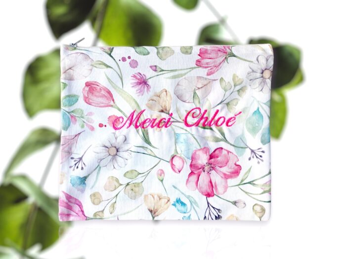 Pochette personnalisée broderie prénom, 25 x 20 cm, 50 coloris – Image 3