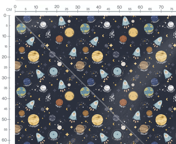 Tissu Imprimé Bébé Planètes Bleu, 7 tissus au choix – Image 3