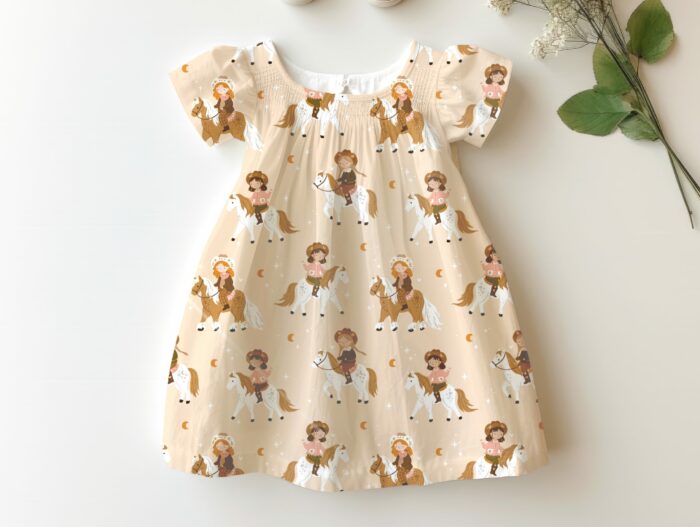 Tissu Imprimé Chevaux Étoiles Filles Beige, 7 tissus au choix – Image 4