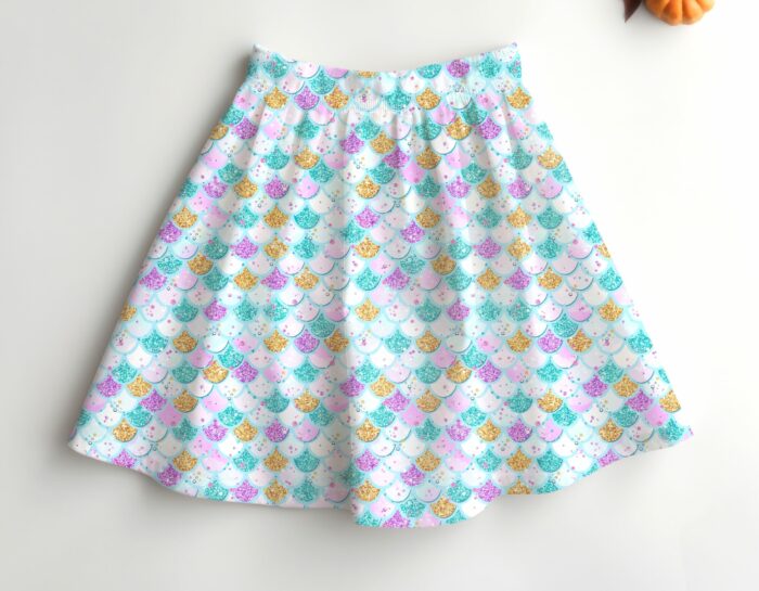 Tissu Imprimé Sirène Licorne Paillettes Bleu, 10 tissus au choix – Image 4